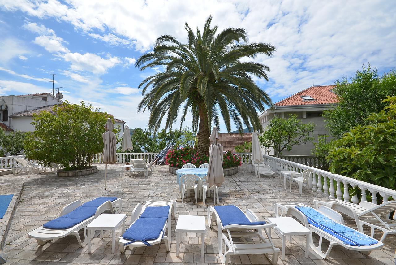 Hotel Vila Margot Herceg Novi Exteriör bild